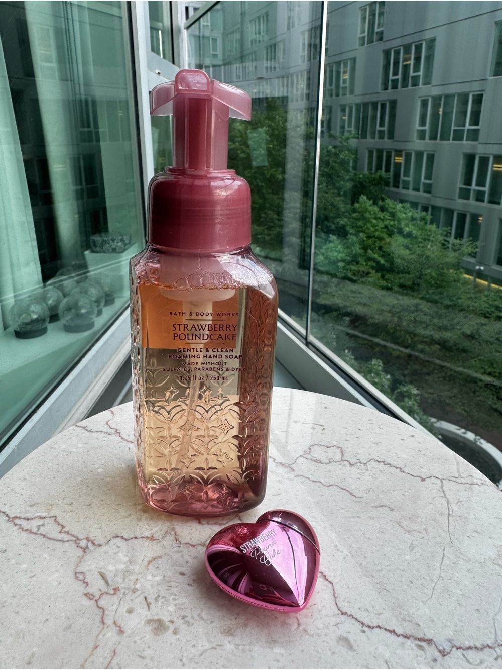 Bath & Body Works Strawberry Poundcake Foaming Hand Soap & Lip Oil